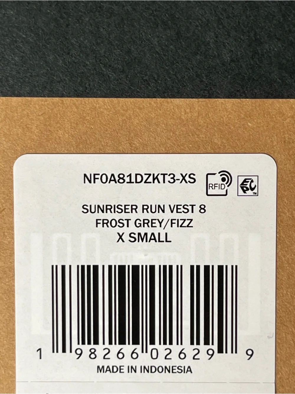 The North Face Sunriser Run Vest 8 Frost Grey (NF0A81DZKT3) NWT! Adult Size XS